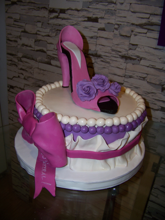 Торты юбилейные (некоторые идеи взяты клиентами из интернета)