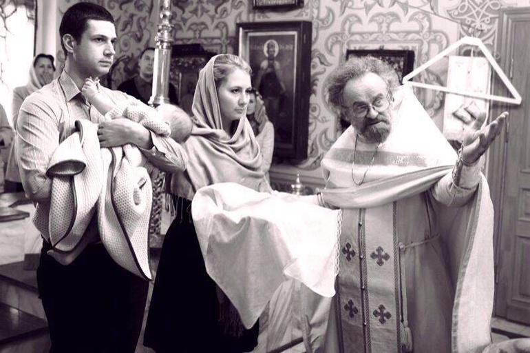 Крестины, 5 мес 12 дней