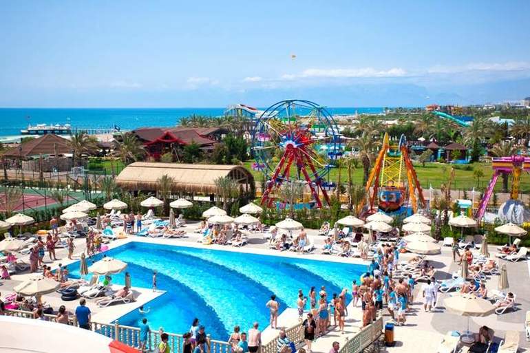 Отели Турции с Лунапарком