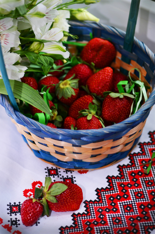 Клубничное настроение)))