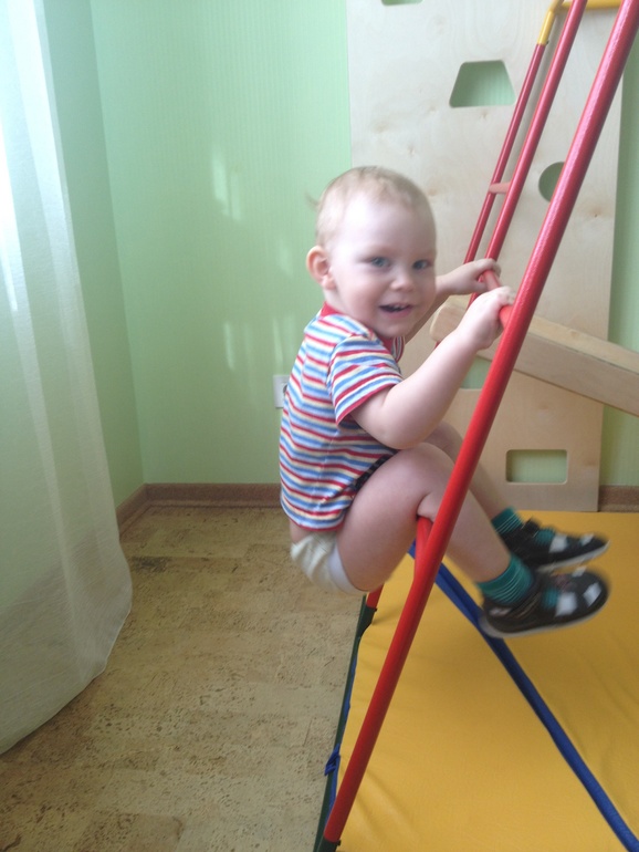 Рисуем, играем и обнимаемся