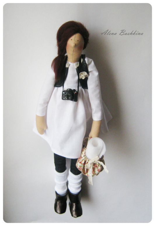 Кукла Леся фотограф
