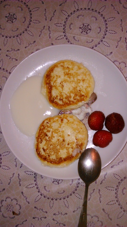 А у нас сегодня вкуснячие сырники!