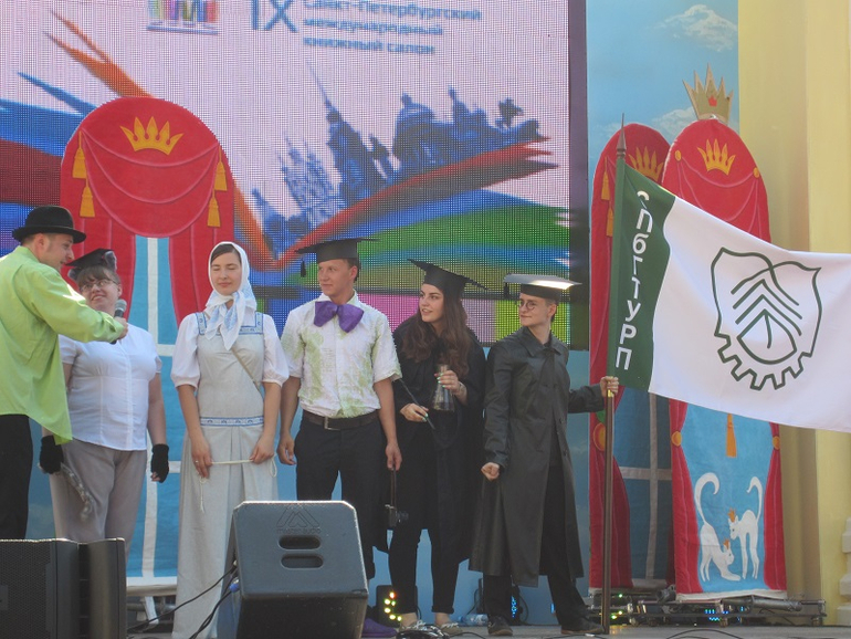 Книжный салон. День третий.