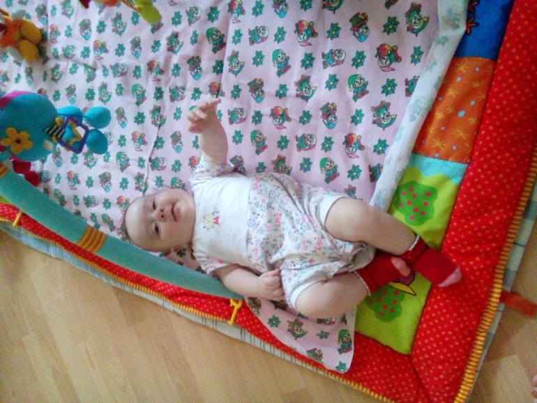 Наконец перевернулись на спину)