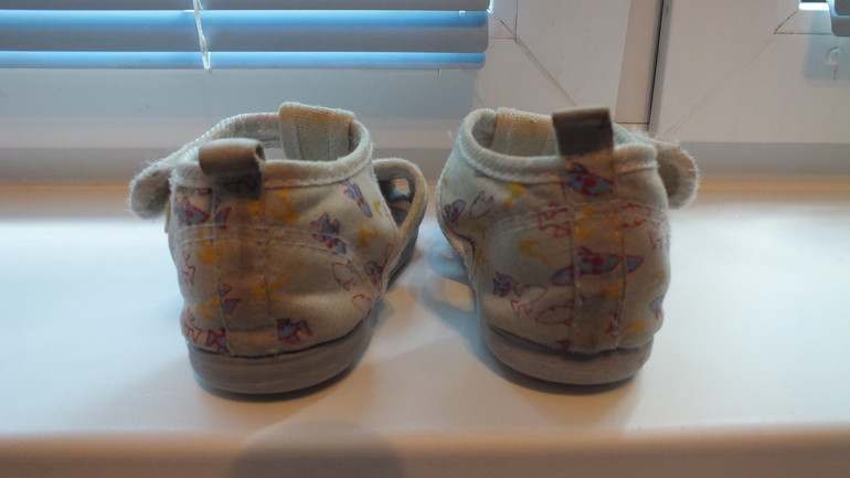 Много обуви на мальчика. Все сезоны. Размеры 16, 20, 22, 23, 24, 25, 26.