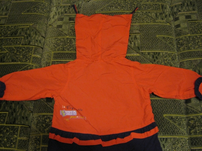 Продаю комбинезон для девочки (весна) Peluche et Tartine р-р 86 (18 m)