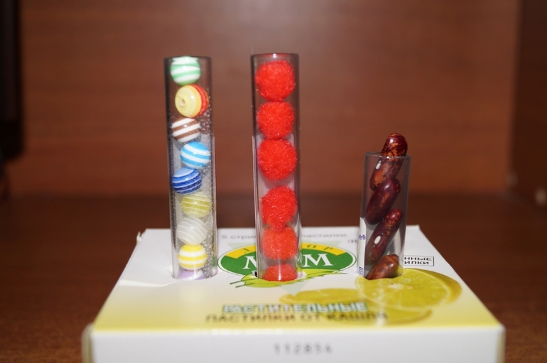 сортировка (раскладка бусин) в пробирки.